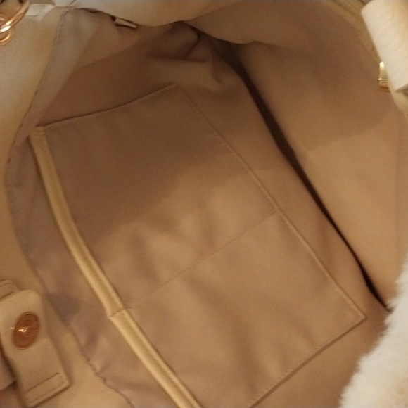 Lauren Conrad large crossbody/clutch. NWOT Off white color. - Picture 9 of 16